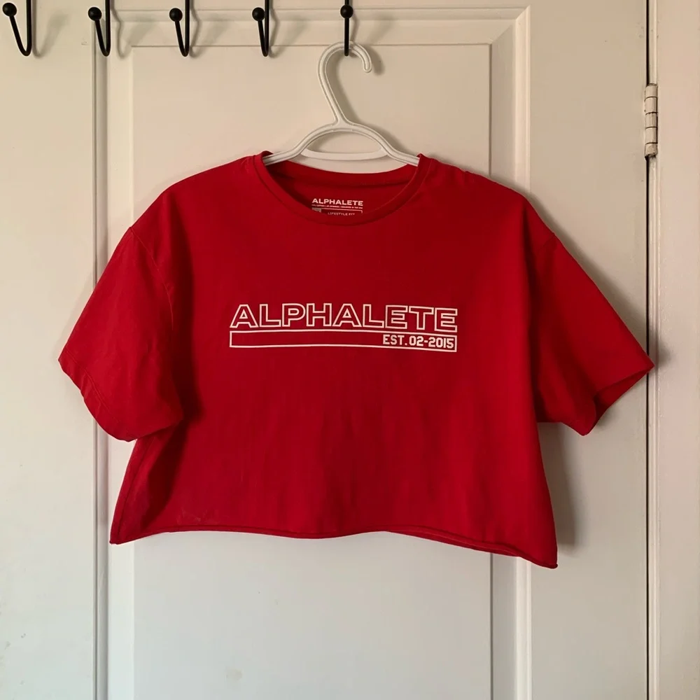 Alphalete Cropped Tee - Picture 1 of 3